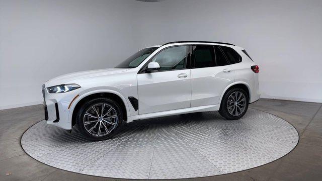 Photo of 2025 Mineral White Metallic BMW X5