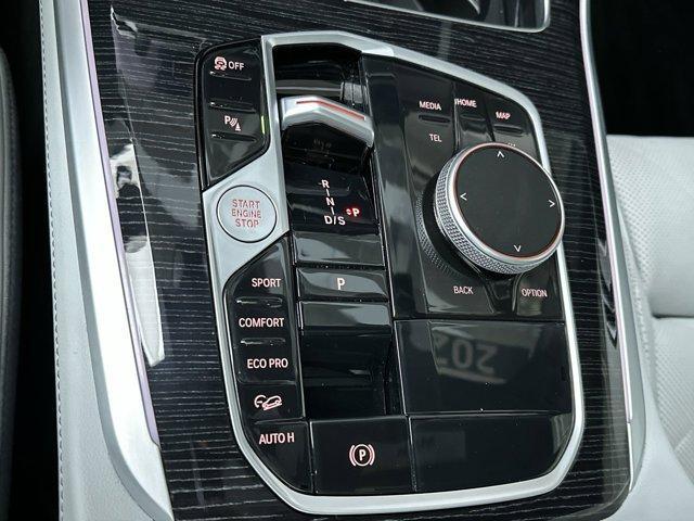 Photo of 2025 Mineral White Metallic BMW X5