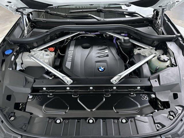 Photo of 2026 Alpine White BMW X5