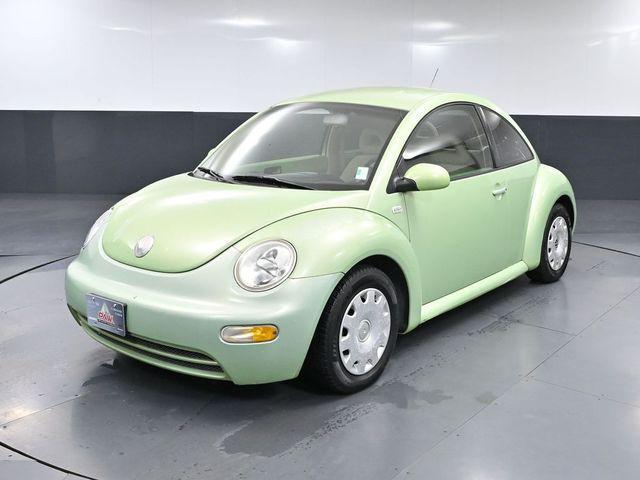 Photo of 2002 Green Metallic Volkswagen New Beetle