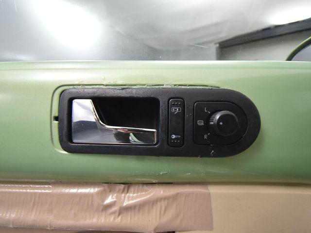 Photo of 2002 Green Metallic Volkswagen New Beetle
