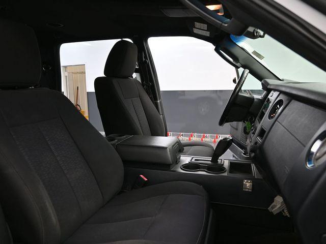 Photo of 2015 OXFORD WHITE Ford Expedition