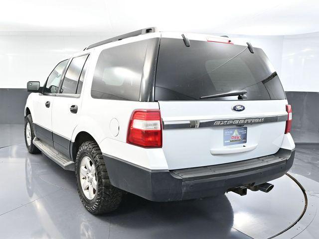 Photo of 2015 OXFORD WHITE Ford Expedition