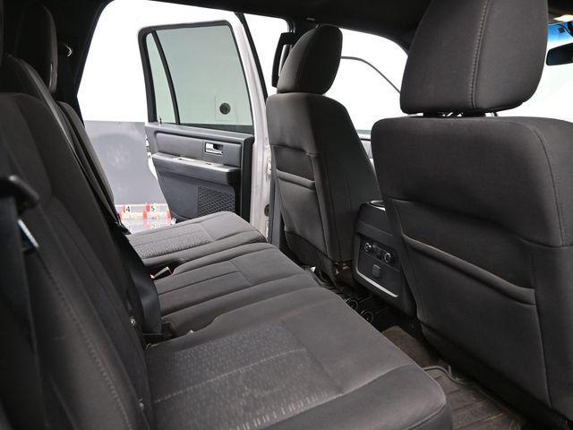 Photo of 2015 OXFORD WHITE Ford Expedition