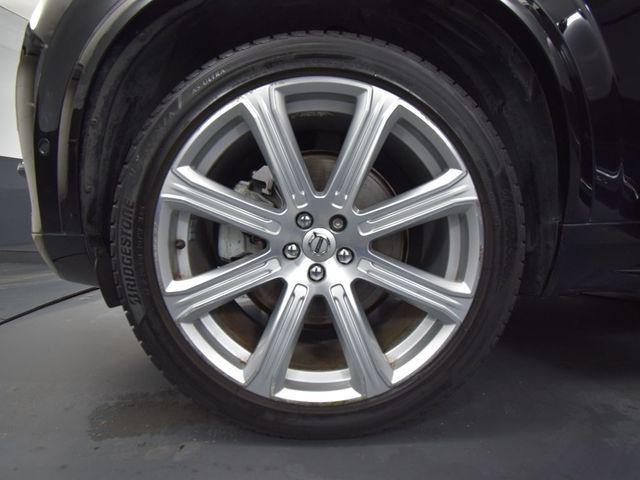 Photo of 2019 Onyx Black Metallic Volvo XC90