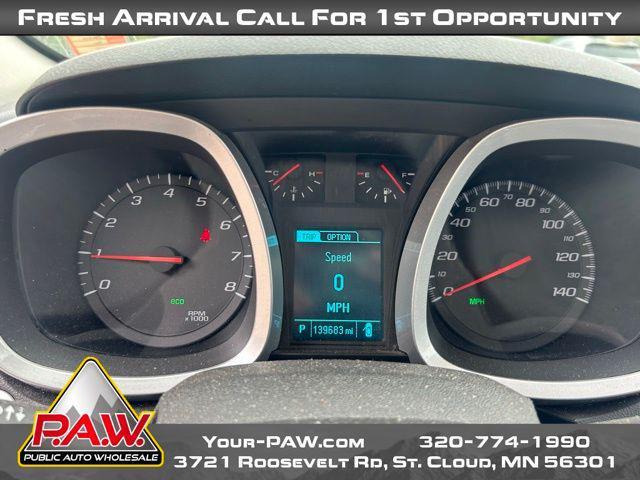 Photo of 2013 Champagne Silver Metallic Chevrolet Equinox