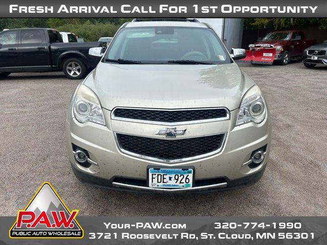 Photo of 2013 Champagne Silver Metallic Chevrolet Equinox