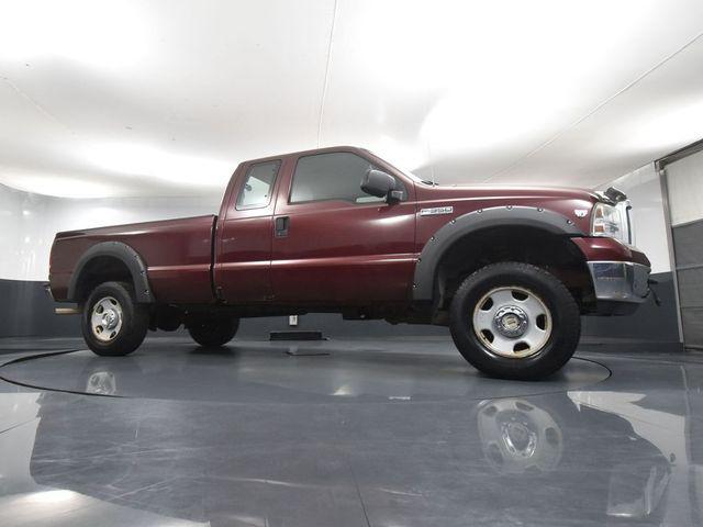 Photo of 2005 Dark Toreador Red Clearcoat Ford F-350