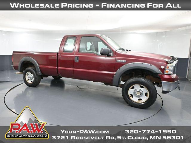 Photo of 2005 Dark Toreador Red Clearcoat Ford F-350