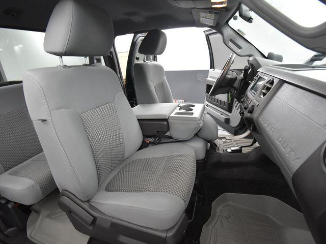 Photo of 2011 FOREST GREEN METALLIC Ford F-250