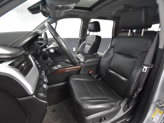 Photo of 2015 Quicksilver Metallic GMC Yukon