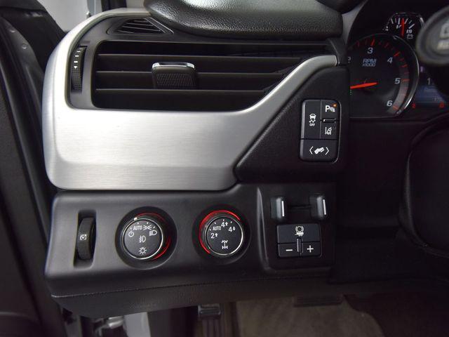 Photo of 2015 Quicksilver Metallic GMC Yukon