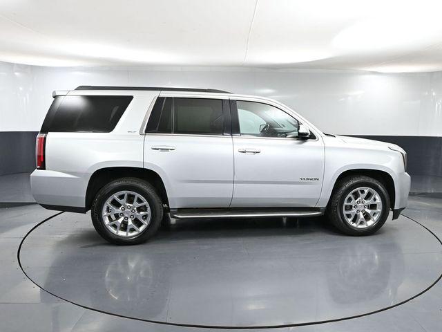 Photo of 2015 Quicksilver Metallic GMC Yukon