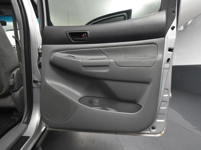 Photo of 2006 Silver Streak Mica Toyota Tacoma