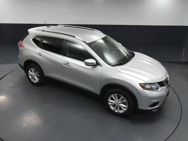 Photo of 2016 Brilliant Silver Nissan Rogue
