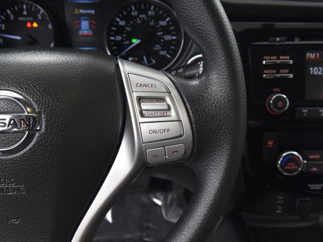 Photo of 2016 Brilliant Silver Nissan Rogue