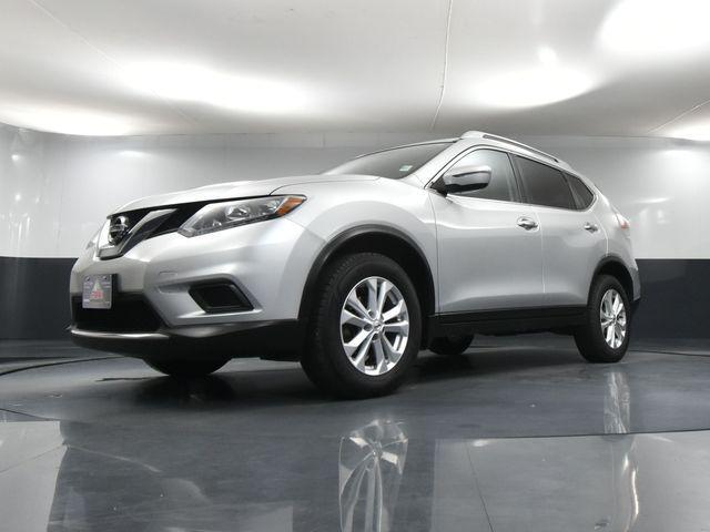 Photo of 2016 Brilliant Silver Nissan Rogue