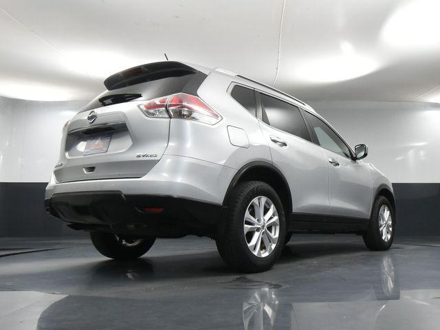 Photo of 2016 Brilliant Silver Nissan Rogue