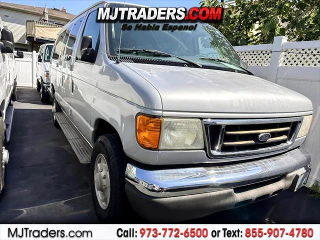 2004 Ford E350 Super Duty