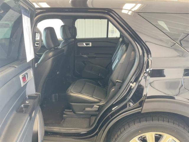 Photo of 2020 Agate Black Metallic Ford Explorer