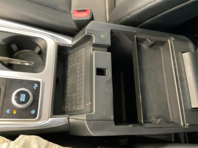 Photo of 2020 Agate Black Metallic Ford Explorer