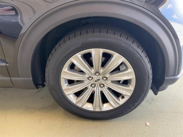 Photo of 2020 Agate Black Metallic Ford Explorer