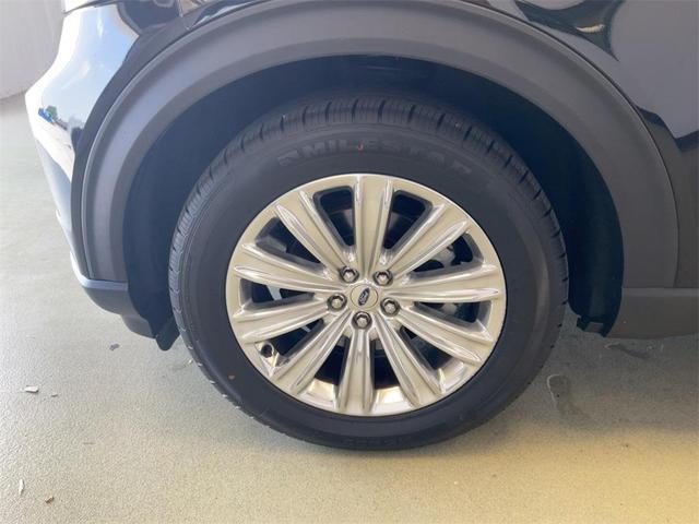 Photo of 2020 Agate Black Metallic Ford Explorer