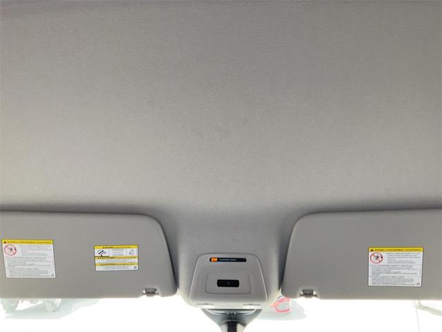 Photo of 2025 Oxford White Ford Transit-350