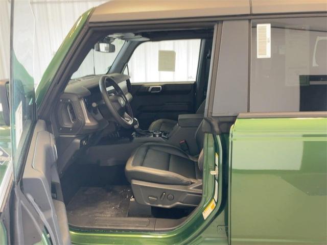 Photo of 2025 Green Ford Bronco