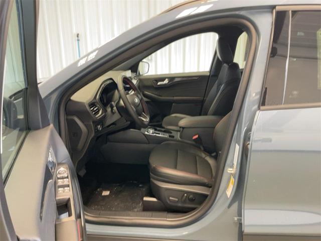 Photo of 2025 Vapor Blue Metallic Ford Escape