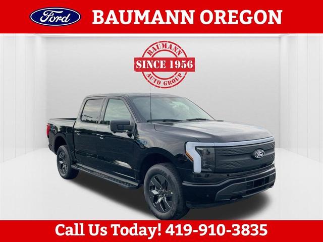 Photo of 2025 Agate Black Metallic Ford F-150 Lightning