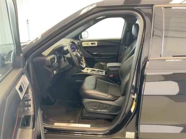 Photo of 2022 Agate Black Ford Explorer
