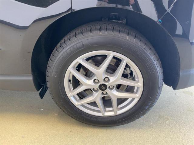 Photo of 2023 Agate Black Metallic Ford Edge