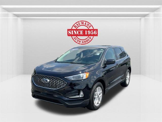 Photo of 2023 Agate Black Metallic Ford Edge