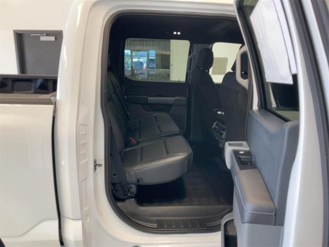 Photo of 2025 Oxford White Ford F-150 Lightning