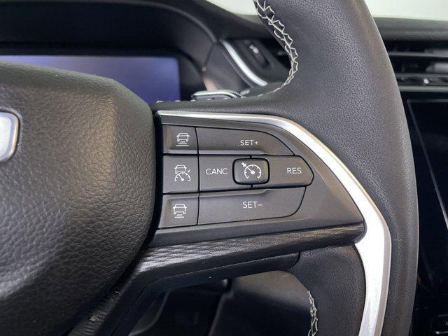 Photo of 2023 Silver Zynith Jeep Grand Cherokee L