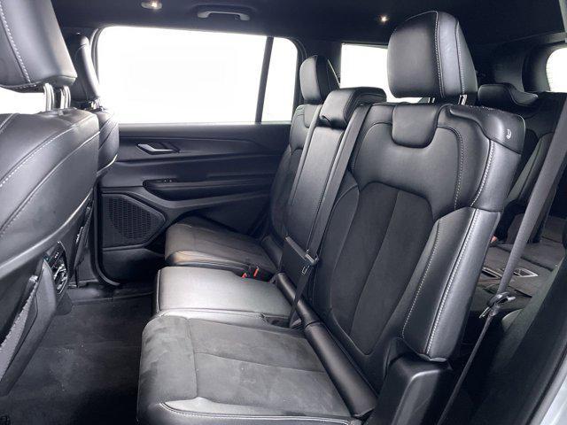 Photo of 2023 Silver Zynith Jeep Grand Cherokee L