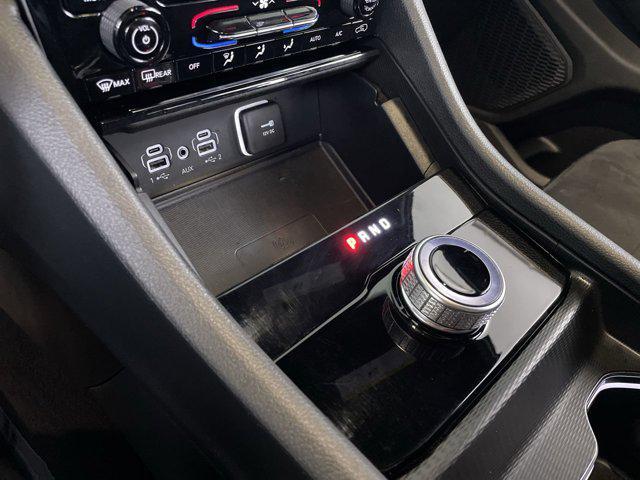 Photo of 2023 Silver Zynith Jeep Grand Cherokee L