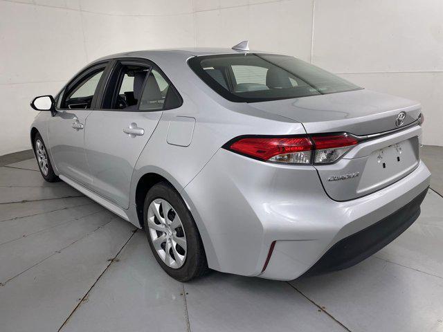 Photo of 2023 Classic Silver Metallic Toyota Corolla