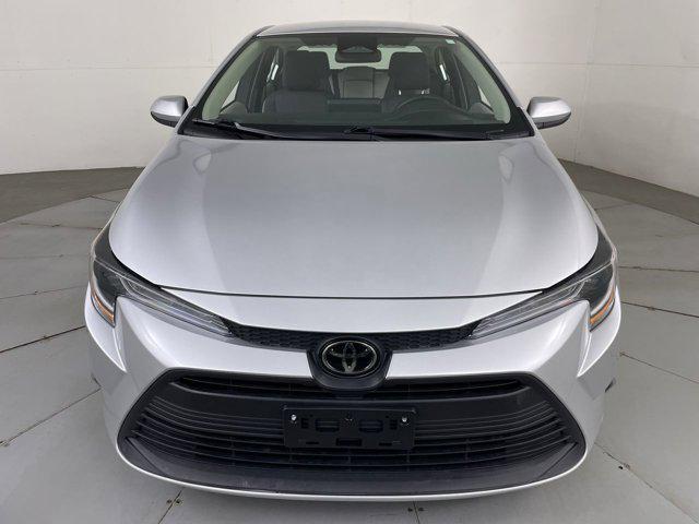 Photo of 2023 Classic Silver Metallic Toyota Corolla