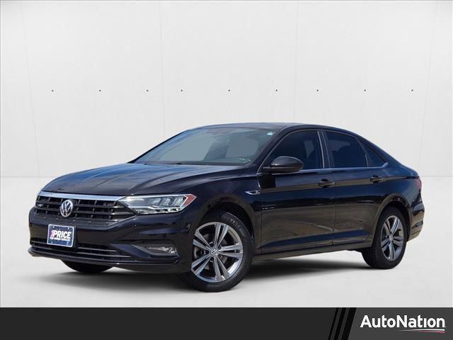 Photo of 2019 Deep Black Pearl Volkswagen Jetta