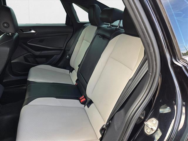 Photo of 2019 Deep Black Pearl Volkswagen Jetta