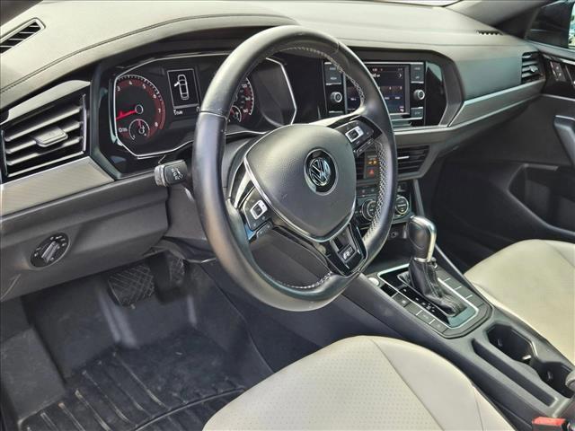 Photo of 2019 Deep Black Pearl Volkswagen Jetta