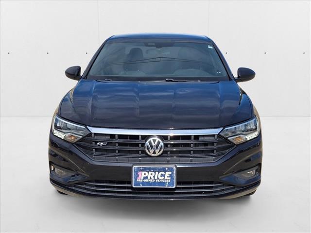 Photo of 2019 Deep Black Pearl Volkswagen Jetta