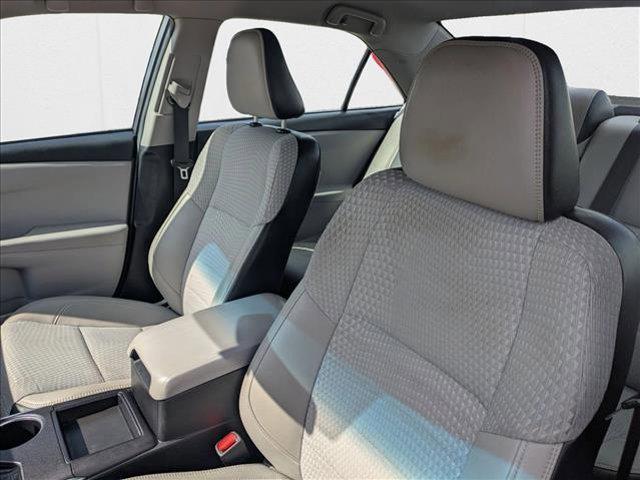 Photo of 2015 Celestial Silver Met Toyota Camry