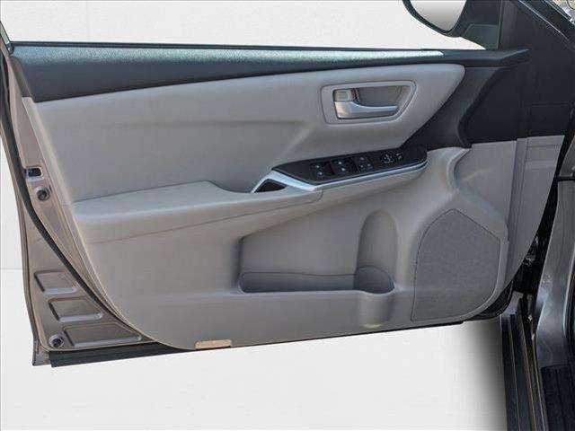 Photo of 2015 Celestial Silver Met Toyota Camry