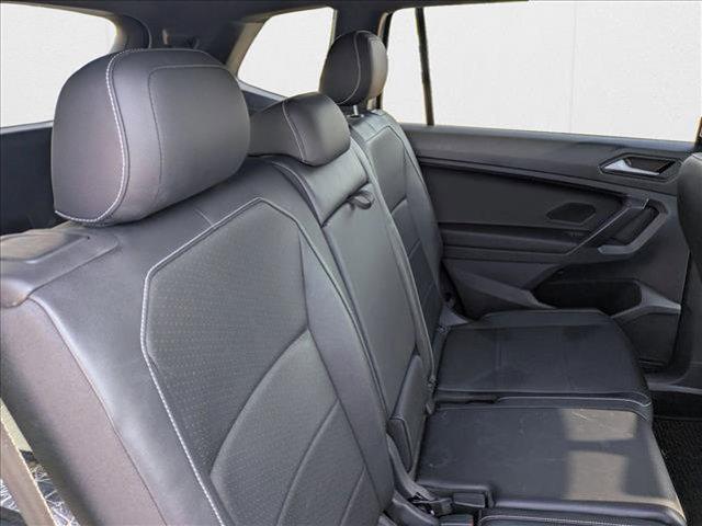 Photo of 2021 Silver/Gray Volkswagen Tiguan