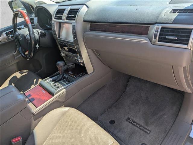 Photo of 2016 Nebula Gray Pearl [G Lexus GX 460