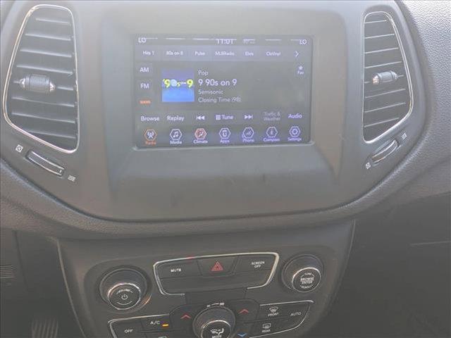 Photo of 2018 Laser Blue Pearlcoat Jeep Compass