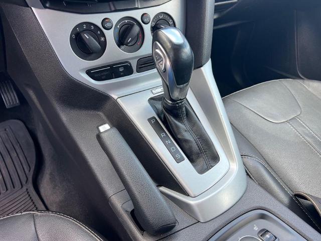Photo of 2014 Ingot Silver Metallic Ford Focus